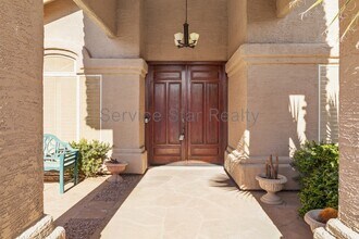 2540 E Cathedral Rock Dr in Phoenix, AZ - Building Photo - Building Photo