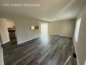1955 Sawbury Blvd in Columbus, OH - Building Photo - Building Photo