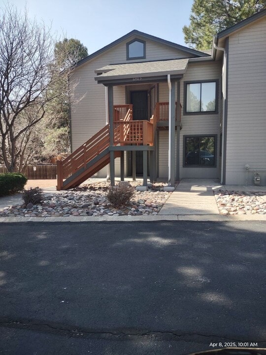 6485 E Settlers Run Rd in Flagstaff, AZ - Building Photo