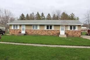 1126-1128 Sunset Ave in Kelley, IA - Building Photo