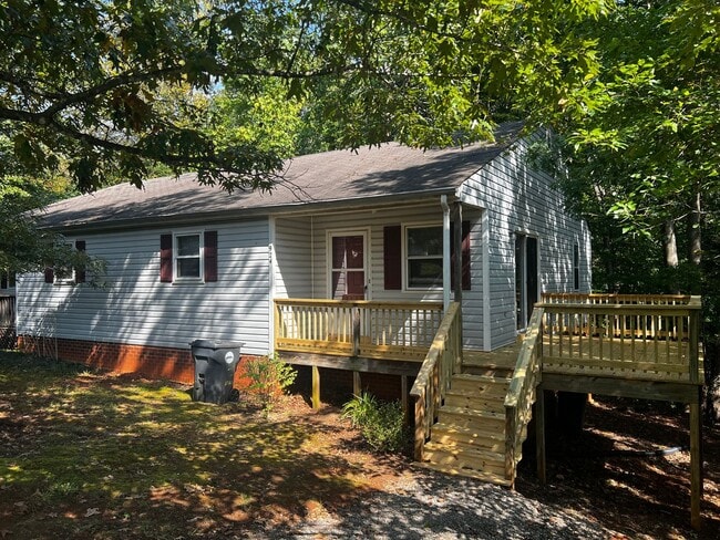 924-926 Grand Arbre Dr in Bedford, VA - Building Photo - Building Photo