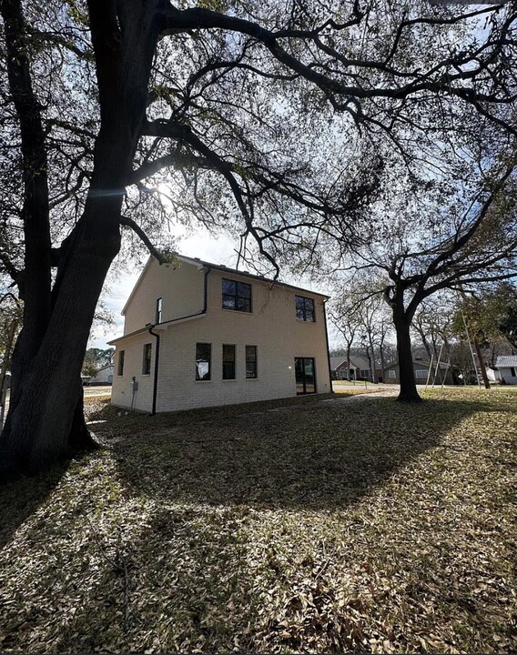 118 Little John St in Gun Barrel City, TX - Building Photo