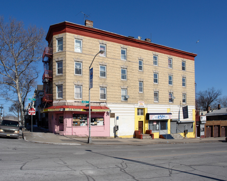 65 Park Ave in Newark, NJ - Foto de edificio