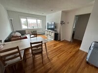 33 Evergreen St photo'