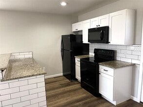 817 Kingdom Cir in Waxahachie, TX - Building Photo - Building Photo