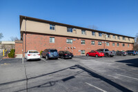 65 Log St in Manchester, NH - Foto de edificio - Building Photo