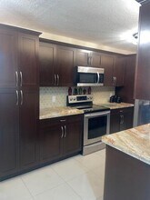 1201 SW 128th Terrace in Pembroke Pines, FL - Building Photo - Building Photo
