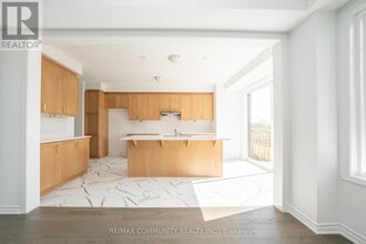 3430 Braeside Wy in Pickering, ON - Building Photo - Building Photo