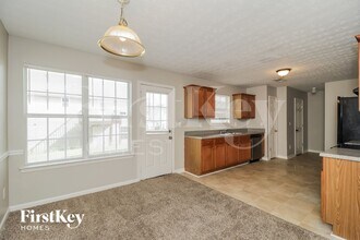 1555 Keystone Dr in Conley, GA - Foto de edificio - Building Photo