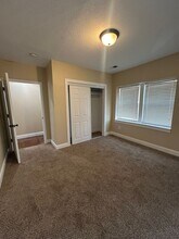 1516 Armstrong Ave in Kansas City, KS - Building Photo - Building Photo