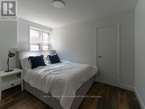 2491 Dufferin St in Toronto, ON - Building Photo - Building Photo