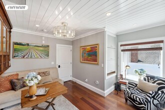 200 Division St in Sag Harbor, NY - Building Photo - Building Photo