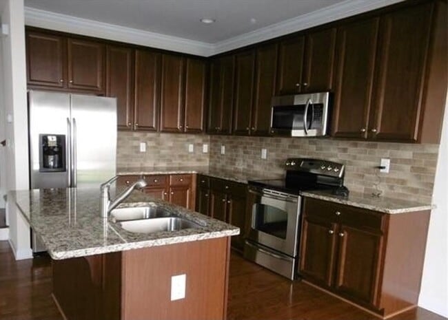 15144 Jade St in Charlotte, NC - Foto de edificio - Building Photo