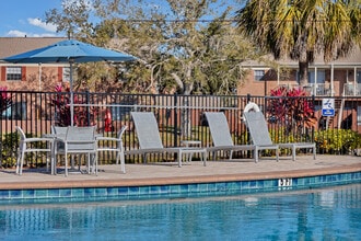 Carlton Arms of South Lakeland in Lakeland, FL - Foto de edificio - Building Photo