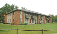 Pine Grove Apartment in Schenectady, NY - Foto de edificio - Building Photo