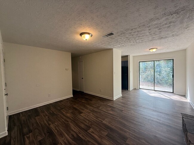 540 Rustwood Dr in Athens, GA - Foto de edificio - Building Photo