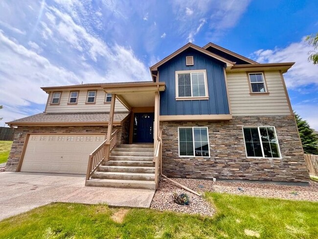 property at 252 Primrose Dr