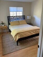 490 El Granada Blvd in El Granada, CA - Building Photo - Building Photo