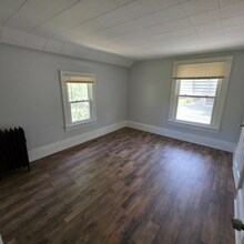 1376 E 187th St in Cleveland, OH - Foto de edificio - Building Photo
