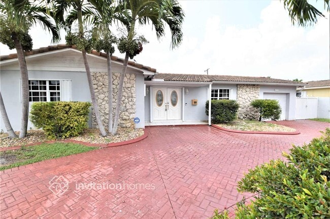 property at 1720 SW 98th Ct