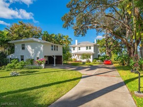 101 Fairview Ave in Ft. Myers, FL - Building Photo - Building Photo