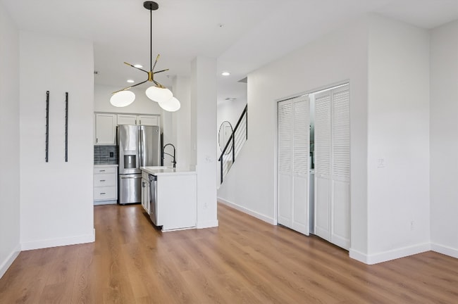 property at 525 N Miller Rd