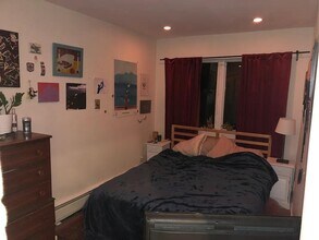 985 Halsey St in Brooklyn, NY - Building Photo - Building Photo