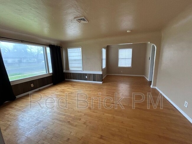 606 E 22nd St in Merced, CA - Building Photo - Building Photo