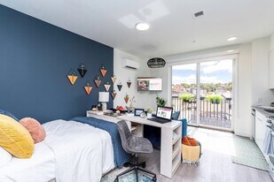 346 Somerville Ave in Somerville, MA - Building Photo