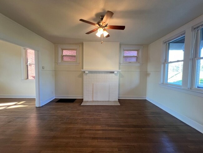 property at 1502 Fernleaf St