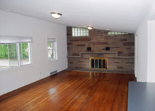 1415 E Hunter Ave in Bloomington, IN - Building Photo - Building Photo