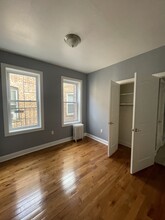 176 Broadway, Unit 8 in Bayonne, NJ - Building Photo - Building Photo