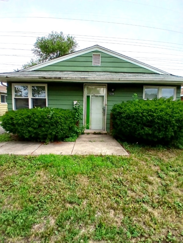 property at 3208 Nelson Ave