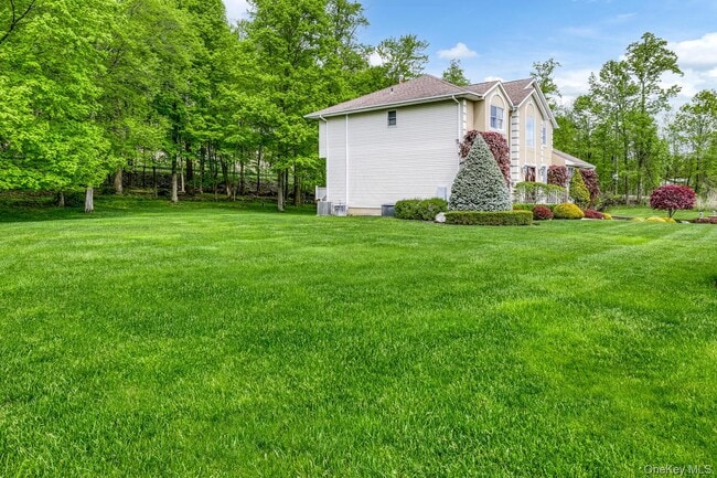 1 Litman Ln in Suffern, NY - Building Photo - Building Photo