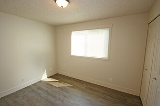 4252 NE Beaumead St in Hillsboro, OR - Building Photo - Building Photo
