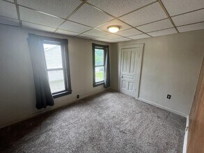 136 Centennial St, Unit 3 in Grand Rapids, MI - Building Photo - Building Photo