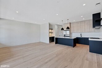 4414 N Kedzie Ave in Chicago, IL - Building Photo - Building Photo