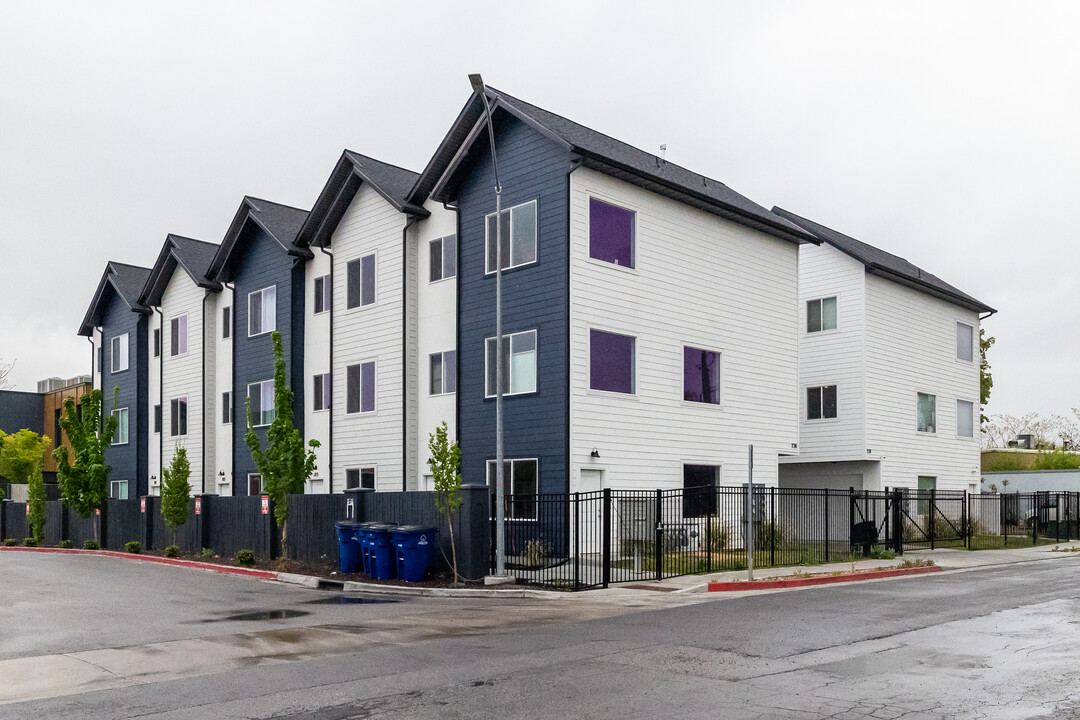 Paramount Townhomes in Salt Lake City, UT - Foto de edificio