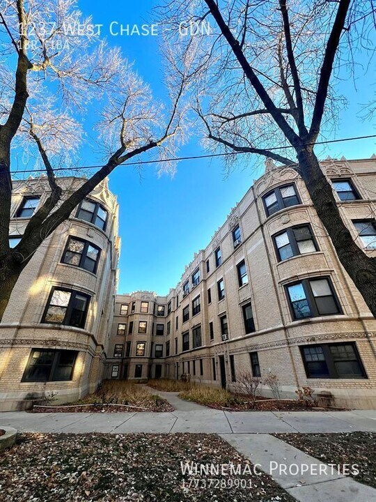 1237 West Chase in Chicago, IL - Building Photo