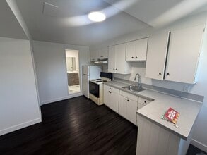1809-1833 33 St in Vernon, BC - Building Photo - Building Photo