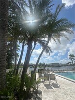 4002 SE 19th Ave in Cape Coral, FL - Building Photo