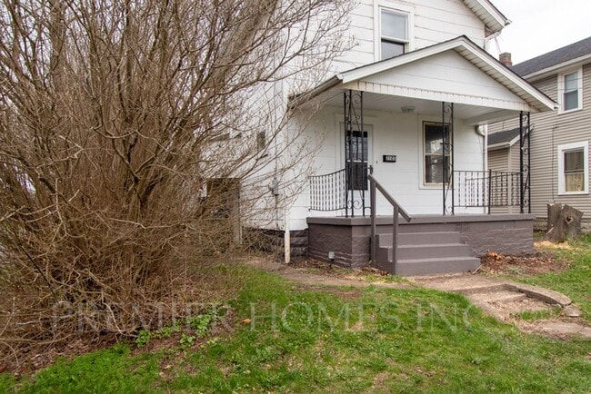 2103 17th St NE in Canton, OH - Building Photo - Building Photo