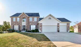 834 Kevin Dr in Wentzville, MO - Building Photo