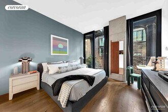 325 W Broadway in New York, NY - Foto de edificio - Building Photo