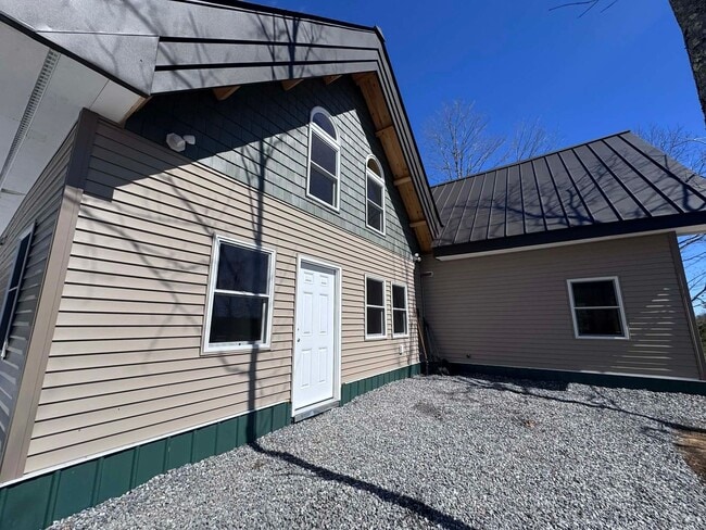 406 Meadow Cross Rd in Topsham, ME - Foto de edificio - Building Photo