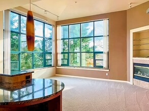 16275 NE 85th St in Redmond, WA - Building Photo - Building Photo