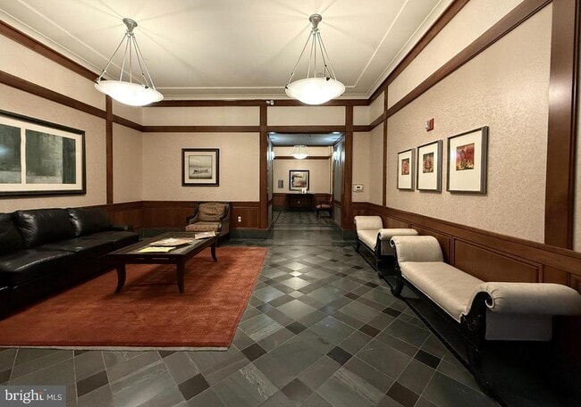 property at 515 9th St NW