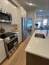 105 Sea St in Quincy, MA - Building Photo - Building Photo