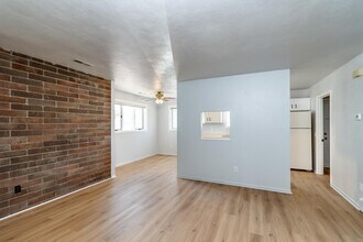 236 N Fair Oaks Ave in Madison, WI - Building Photo - Building Photo