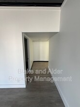 3554 NE Sandy Blvd in Portland, OR - Building Photo - Building Photo